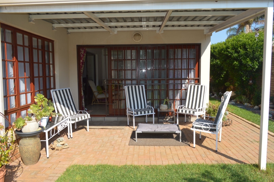 3 Bedroom Property for Sale in Wilkoppies North West